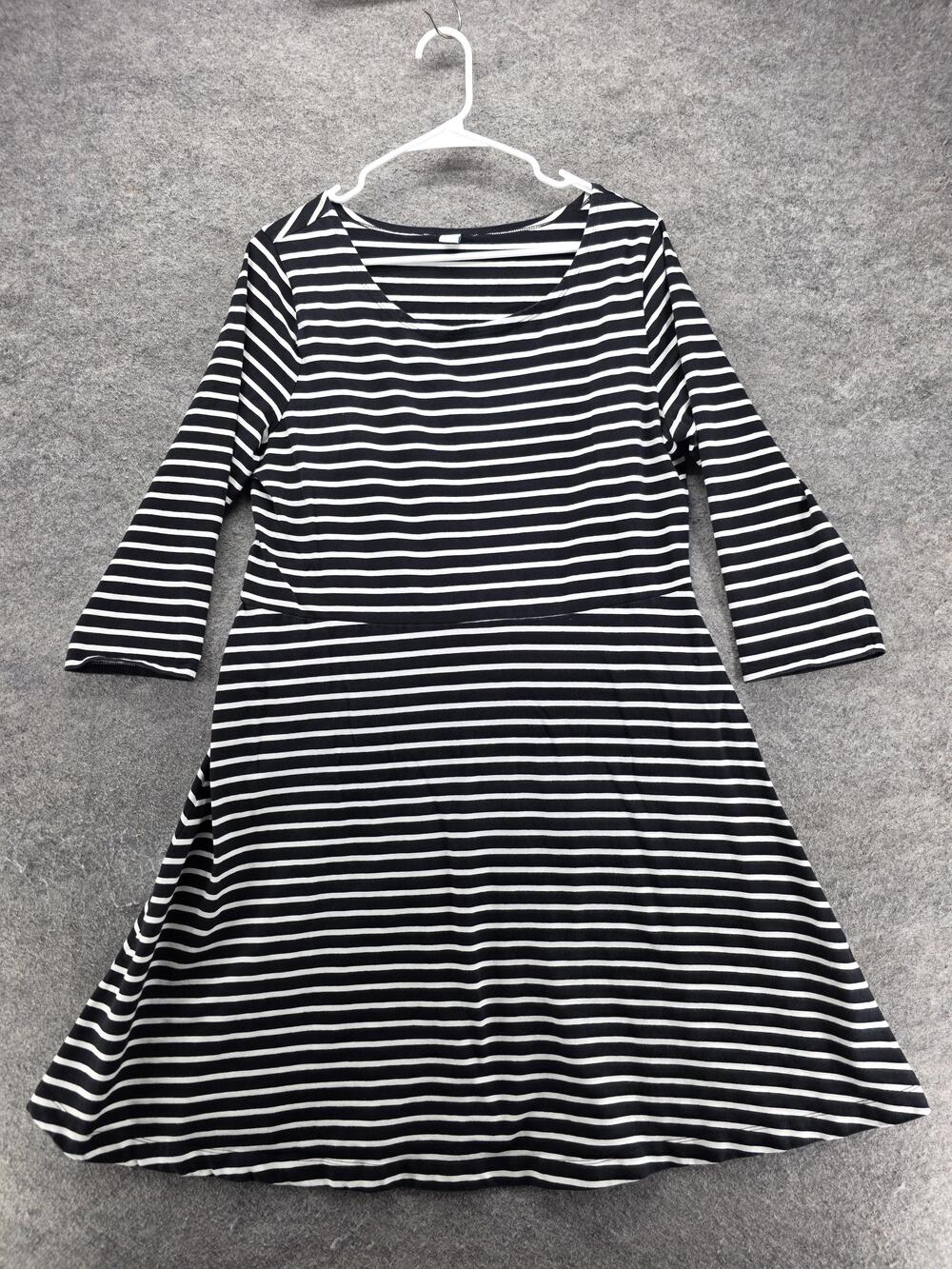 Old Navy Dress Womens XL Black Fit & Flare Knee Length Scoop Neck Striped